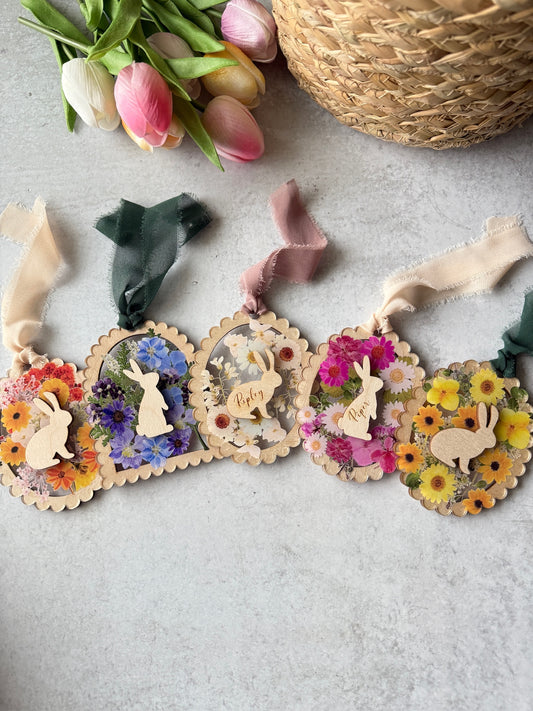 Frameless Pressed Flower Name Tags