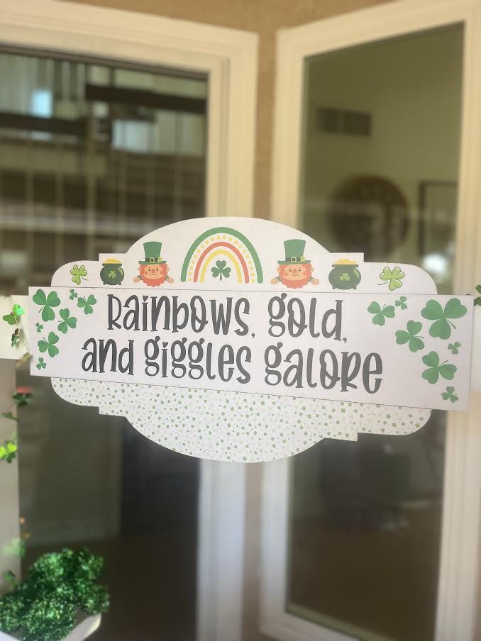 Play Stand Signs – Personalized for Multiple Kids